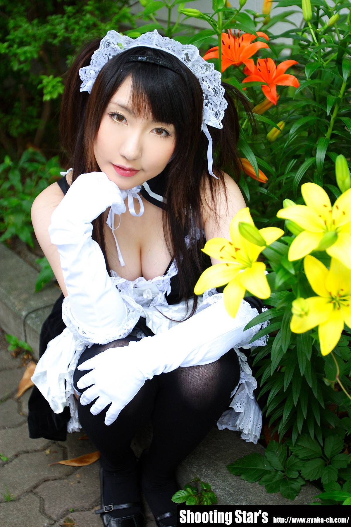 [Cosplay]  Sexy Maid with big boobs